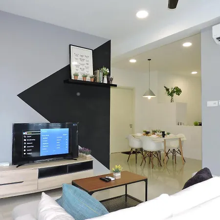 Arte Plus By Sleepy Bear Batu Empat Exterior photo