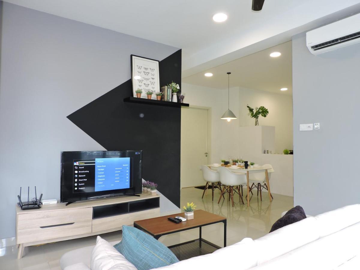 Apartment Arte By Sleepy Bear *