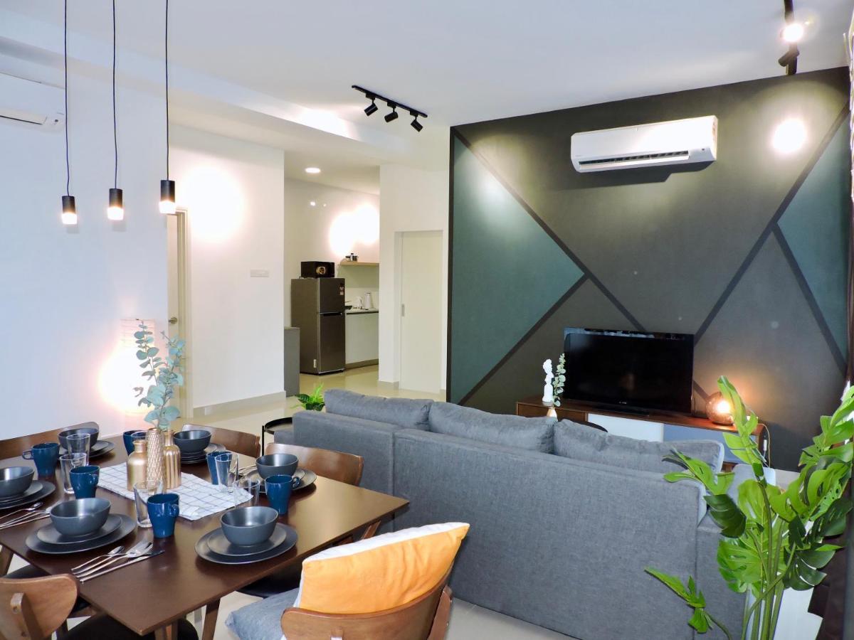 Arte By Sleepy Bear Apartment