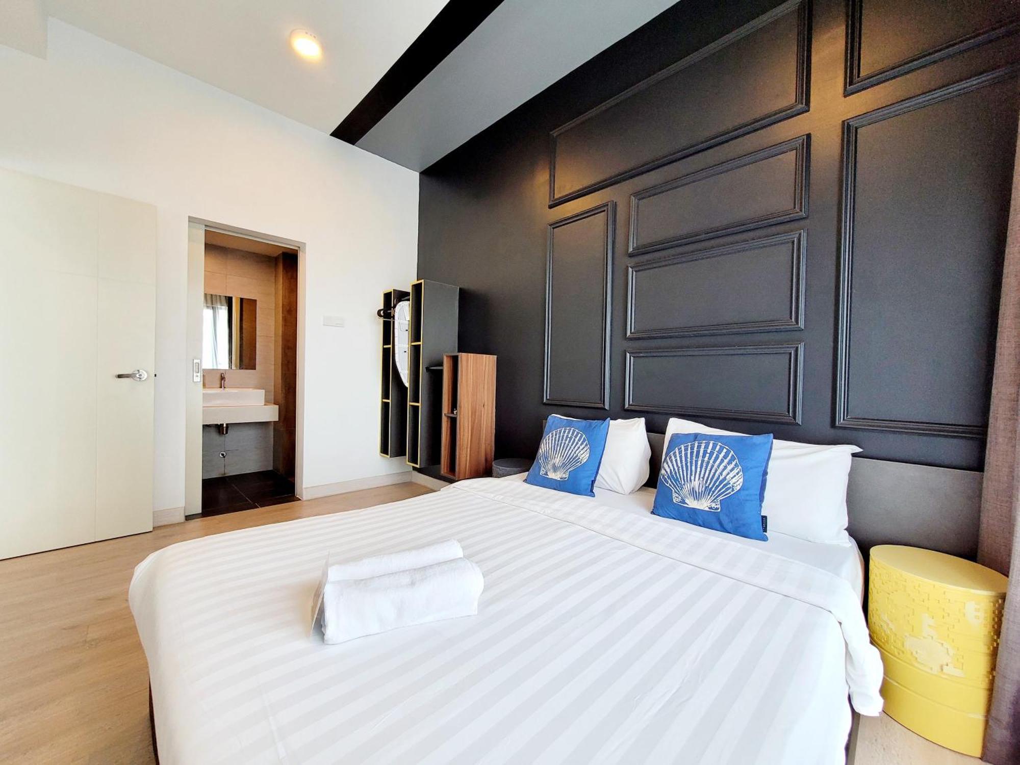 Apartment Arte By Sleepy Bear *